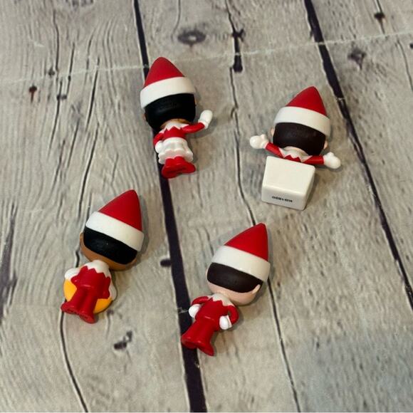 Elf on the Shelf Set of 4 Mini Figures - Picture 2 of 2